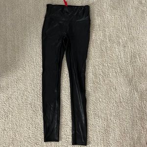 Spanx leather leggings size small
